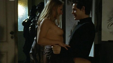 Anna Carlsson - Nude Scenes in Sophie - Schlauer als die Polizei erlaubt (1997)