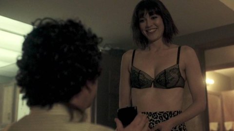 Mary Elizabeth Winstead - Nude Scenes in Fargo s03e05 (2017)
