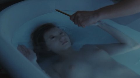Alba Ribas, Mireia Oriol, Laia Manzanares - Nude Scenes in Waste (2016)