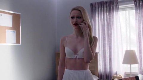 Johanna Braddy - Nude Scenes in Quantico s01e22 (2015)