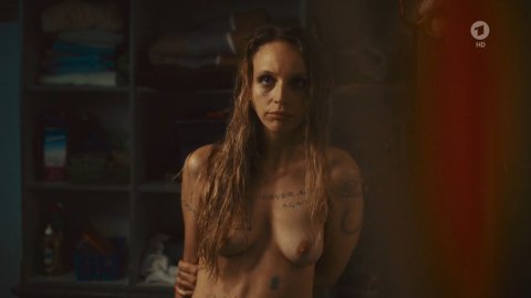Petra Schmidt-Schaller - Nude Scenes in Eine gute Mutter (2017)