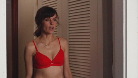 Frankie Shaw, Raven Goodwin - Nude Scenes in SMILF s01e05 (2017)
