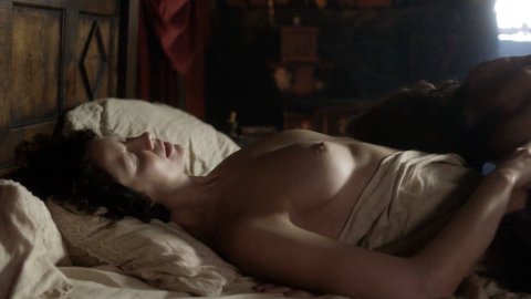 Caitriona Balfe - Nude Scenes in Outlander s03e06 (2017)