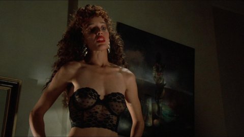 Jennifer Beals, Kasi Lemmons - Nude Scenes in Vampire's Kiss (1989)