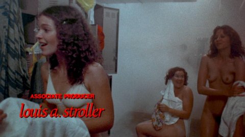 Sissy Spacek, Nancy Allen, Amy Irving, Cindy Daly - Nude Scenes in Carrie (1976)