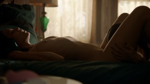 Mishel Prada, Maria-Elena Laas - Nude Scenes in Vida s02e03 (2019)