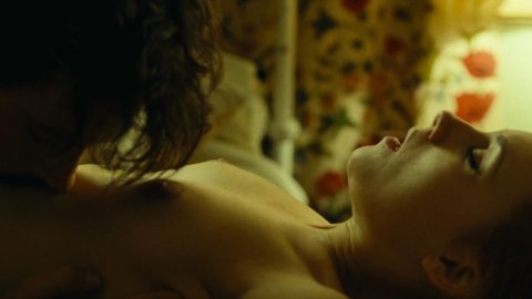 Aura Garrido - Nude Scenes in The Body (2012)