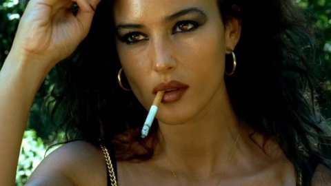 Monica Bellucci - Nude Scenes in Dobermann (1997)