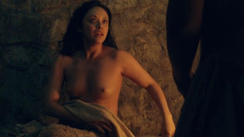 Marisa Ramirez - Nude Scenes in Spartacus s01e05 (2011)