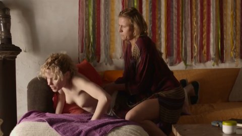 Franziska Weisz, Julia Franz Richter - Nude Scenes in The Diver Inside (2019)