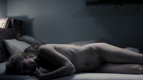 Julia Kijowska - Nude Scenes in United States of Love (2016)