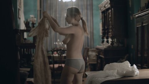 Anna Tsukanova-Kott - Nude Scenes in Parallel Lines Meet at Infinity (2015)