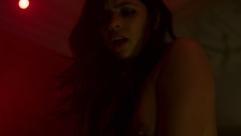 Rajshri Deshpande - Nude Scenes in McMafia s01e02 (2018)