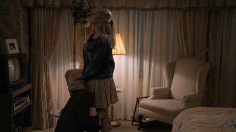 Kirsten Dunst - Nude Scenes in On Becoming a God in Central Florida s01e04 (2019)