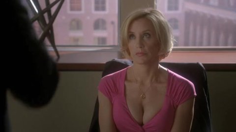 Felicity Huffman - Nude Scenes in Desperate Housewives s06e04 (2009)
