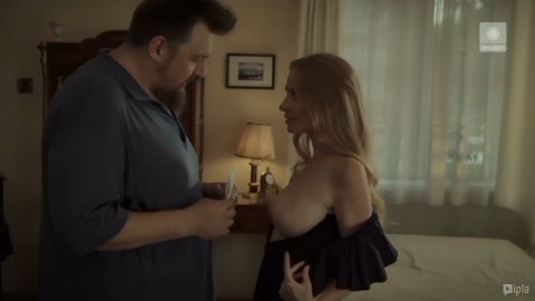 Karolina Chapko - Nude Scenes in Ślad s01e13 (2018)