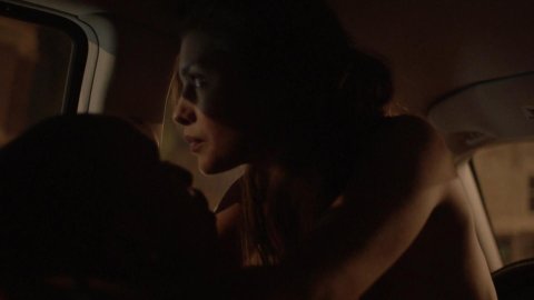 Hannah Ware - Nude Scenes in Boss s01e04 (2011)