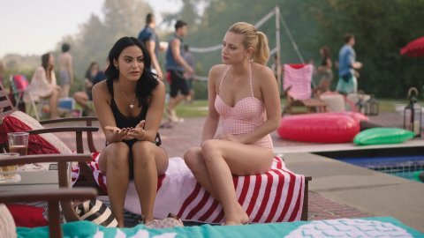 Camila Mendes, Brit Morgan, Madelaine Petsch - Nude Scenes in Riverdale s03e01 (2018)