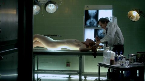 Christine Donlon - Nude Scenes in Femme Fatales s02e09 (2012)