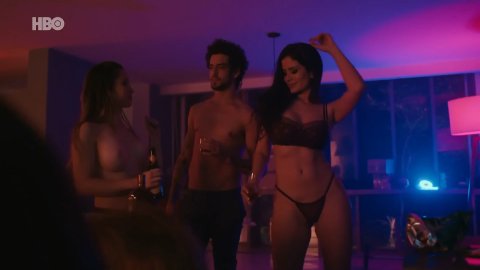 Nabia Vilela - Nude Scenes in The Secret Life of Couples s02e03 (2019)