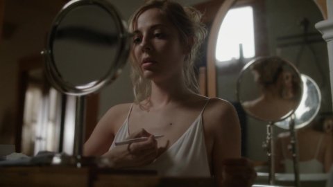 MacKenzie Porter - Nude Scenes in Travelers s01e07 (2016)