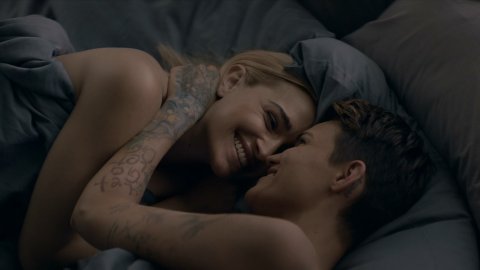 Ruby Rose, Brianne Howe - Nude Scenes in Batwoman s01e04 (2019)