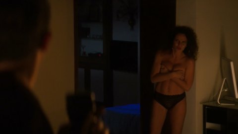 Rebecca Azan - Nude Scenes in Huge in France s01e01 (2019)