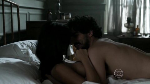 Yanna Lavigne - Nude Scenes in Dangerous Liaisons s01E03 (2016)