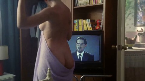 Esther Del Prado - Nude Scenes in El robobo de la jojoya (1991)