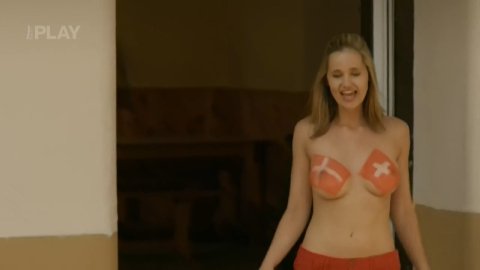 Lenka Juroskova - Nude Scenes in Vinaři s02e10 (2015)