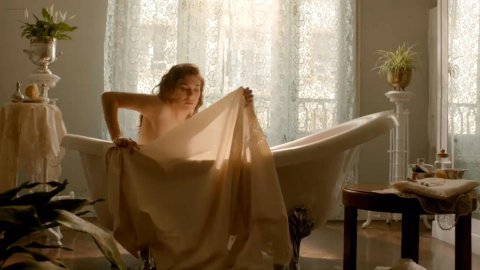 Blanca Suarez - Nude Scenes in Lo que escondían sus ojos s01e01 (2016)