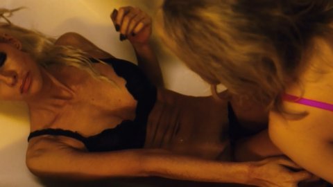 Kim Riedle, Lena Thom - Nude Scenes in Back for Good (2017)
