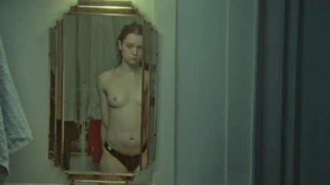 Esme Creed-Miles - Nude Scenes in Jamie (2020)