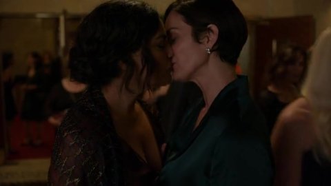 Sarita Choudhury, Carrie Anne Moss - Nude Scenes in Marvel's Jessica Jones s03e04 (2019)