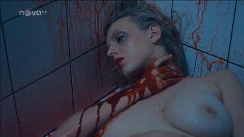 Rebeka Lizlerova - Nude Scenes in Dáma a Král s03e05 (2018)