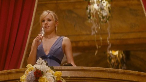 Kristen Bell - Nude Scenes in When in Rome (2010)