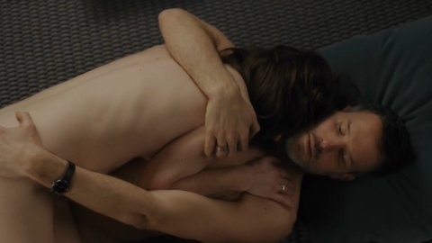 Annika Kuhl - Nude Scenes in Ein Fall für Dr. Abel - Zerschunden (2019)