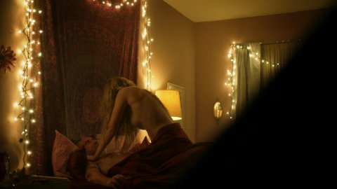 Lulu Brud - Nude Scenes in Ray Donovan s06e08 (2018)