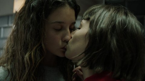 Maria Pedraza, Ursula Corbero - Nude Scenes in Money Heist s01e08 (2017)