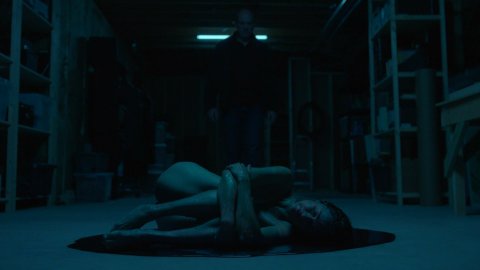 Kim Huffman - Nude Scenes in Channel Zero s02e02 (2017)