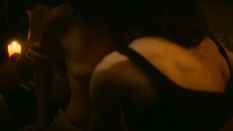 Samantha Soule, Ellen Page - Nude Scenes in Tales of the City s01e02 (2019)