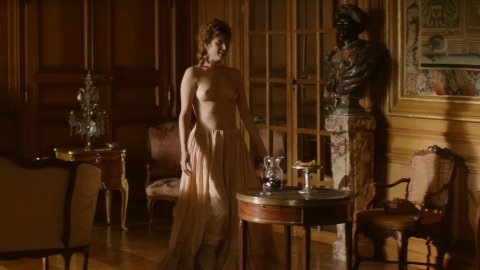 Manon Kneuse - Nude Scenes in Lady J (2018)