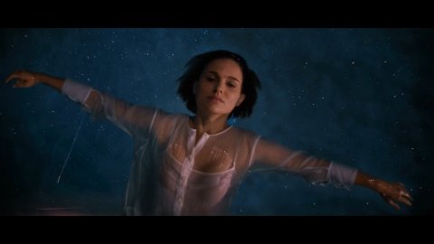 Natalie Portman - Nude Scenes in Lucy in the Sky (2019)