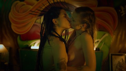 Ana Layevska, Floriencia Rios - Nude Scenes in Yankee s01e02, e06 (2019)