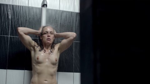 Katharina Lorenz - Nude Scenes in Zahltag: Van Leeuwens dritter Fall (2017)