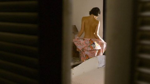 Charlbi Dean Kriek, Drea de Matteo - Nude Scenes in Don't Sleep (2017)