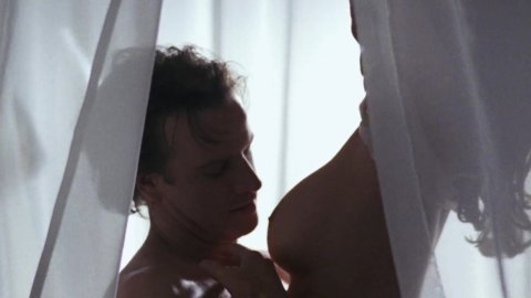 Kehli O'Byrne, Diane Lane - Nude Scenes in Knight Moves (1992)