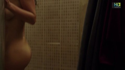 Melissa Drigeard - Nude Scenes in Mafiosa s04e02 (2012)