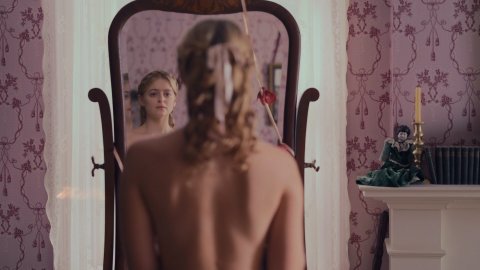 Hailee Steinfeld, Ella Hunt, Gus Birney - Nude Scenes in Dickinson s01e01-03 (2019)