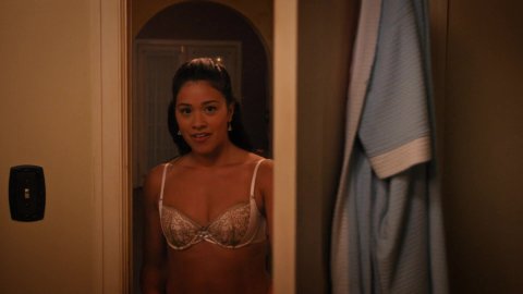 Gina Rodriguez - Nude Scenes in Jane the Virgin s04e01 (2017)